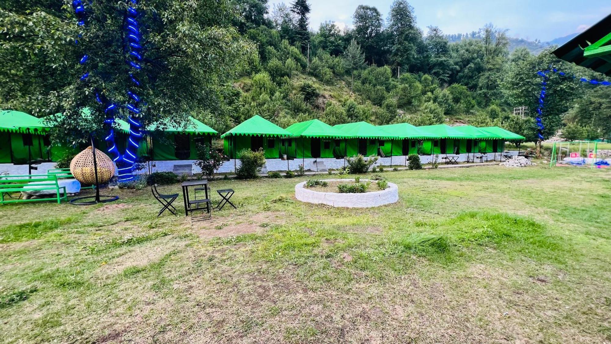 Himalayan Riverside Swiss Cottage Tents, Manali Екстериор снимка