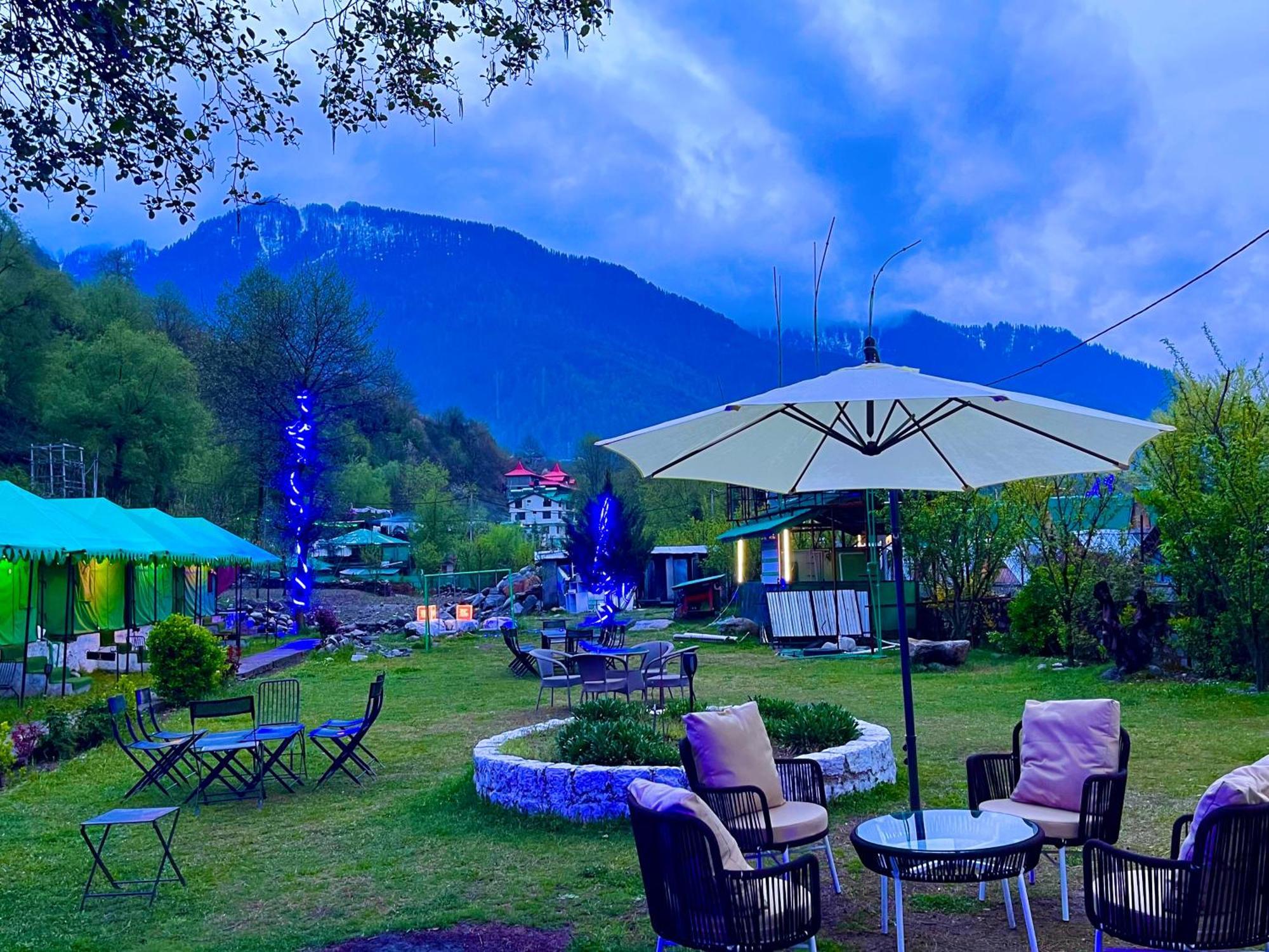Himalayan Riverside Swiss Cottage Tents, Manali Екстериор снимка