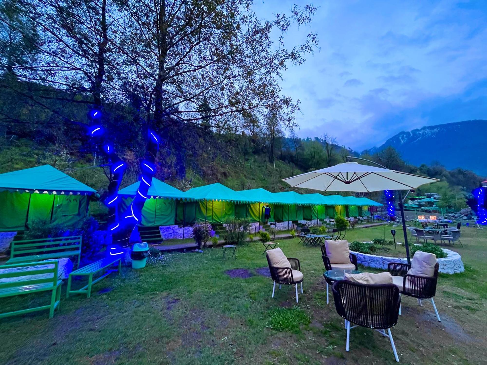 Himalayan Riverside Swiss Cottage Tents, Manali Екстериор снимка