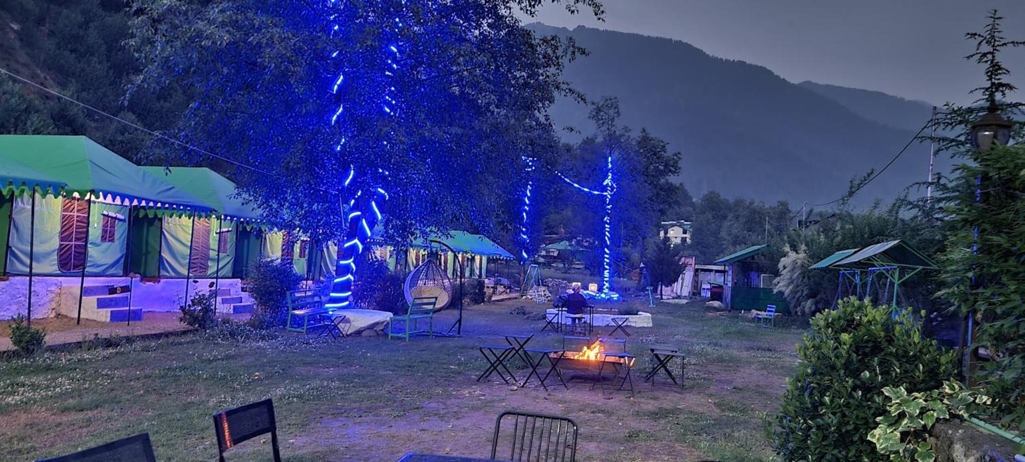 Himalayan Riverside Swiss Cottage Tents, Manali Екстериор снимка